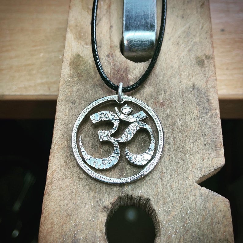 Om symbol