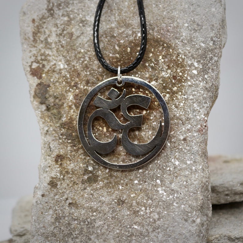 Om symbol